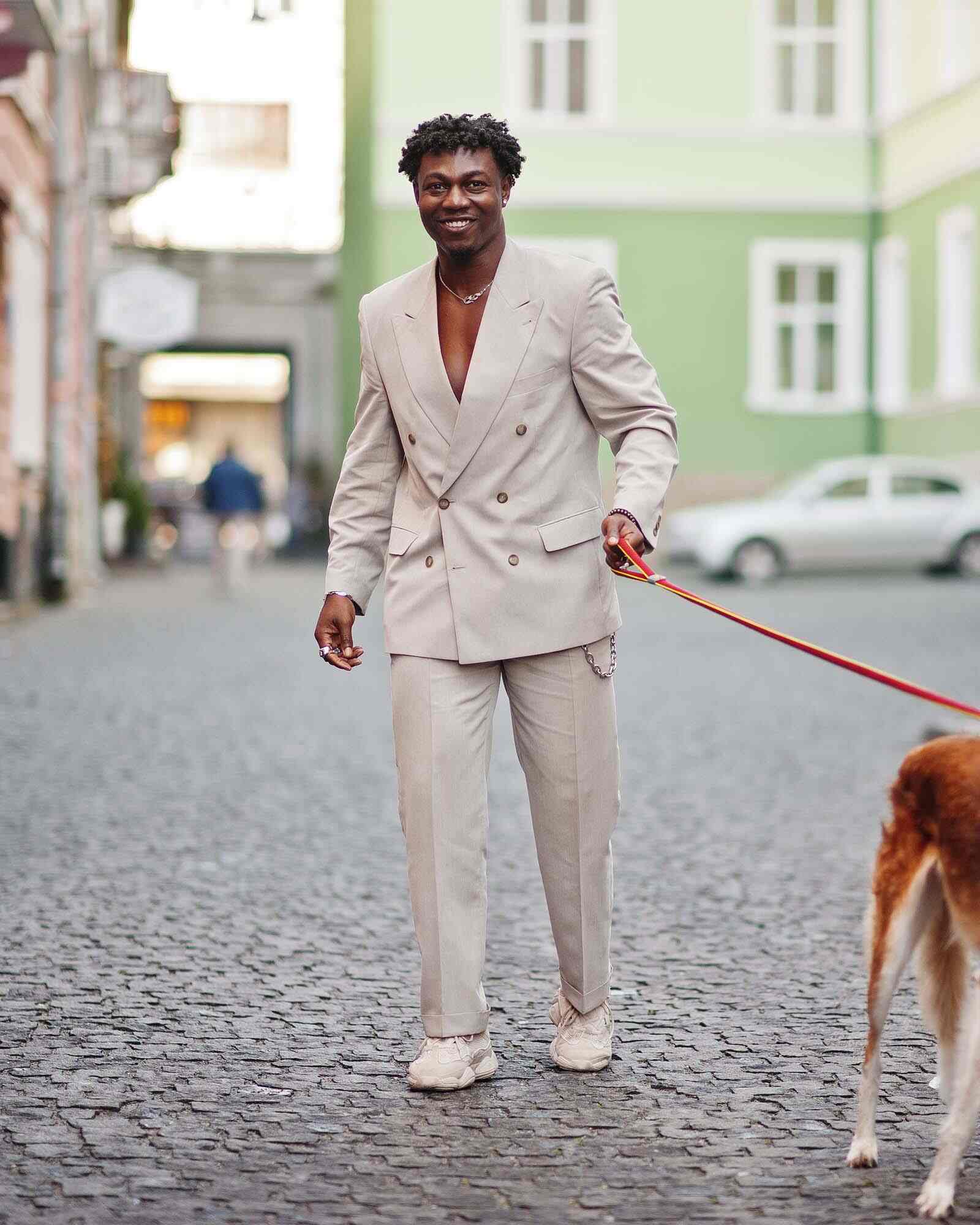 old-school-suit-2TTY42E.jpg